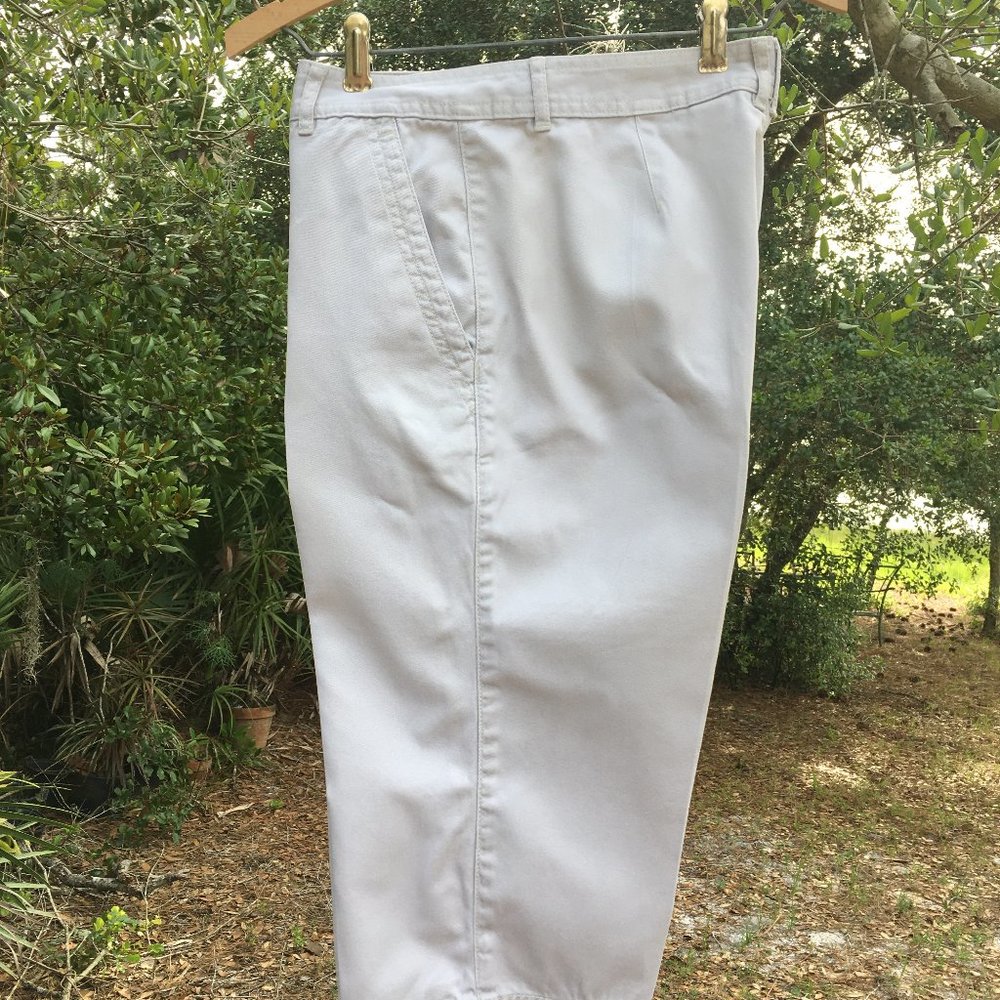 Liz Claiborne Peddle Pushers/ Capris  Khaki